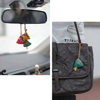 hang Five Poisons Sachet in the car or on the bag
