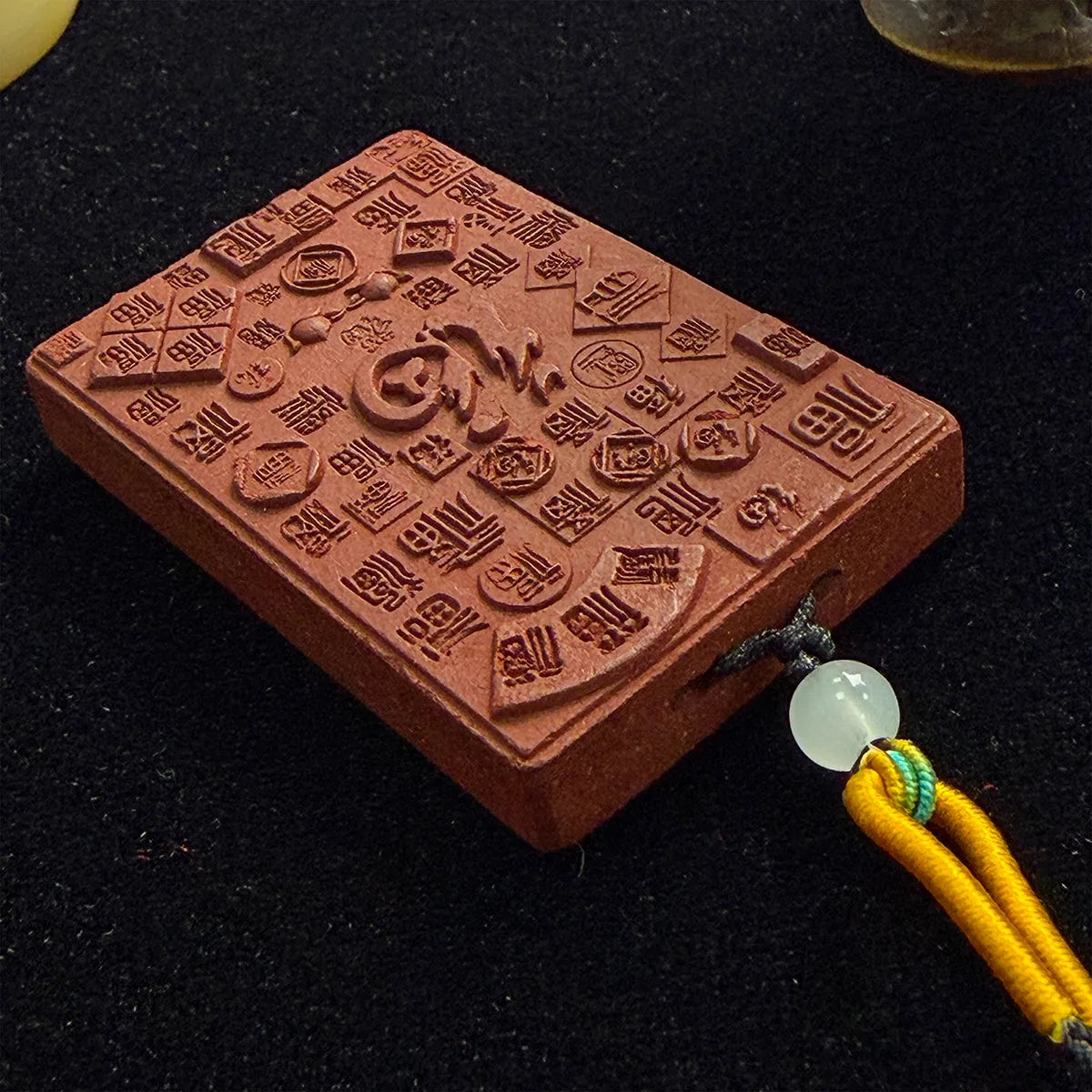 Wearable Aroma Charm Scent Pendant Incense Amulet for Hundred Blessings